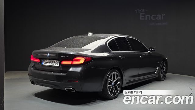 BMW 5-Series 530e M Sport