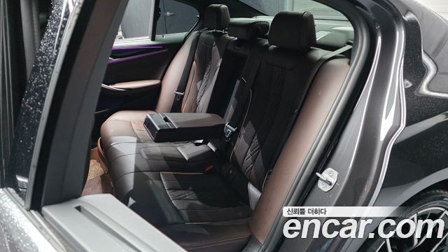 BMW 5-Series 530e M Sport