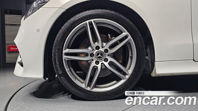 Mercedes-Benz E-Class E220d Coupe