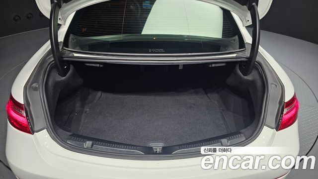 Mercedes-Benz E-Class E220d Coupe