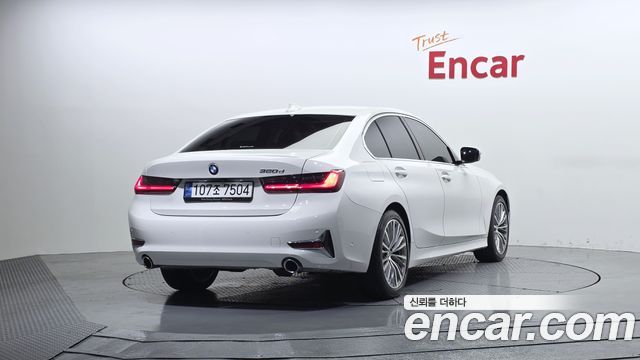 BMW 3-Series 320d Luxury