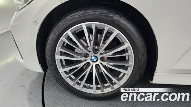 BMW 3-Series 320d Luxury