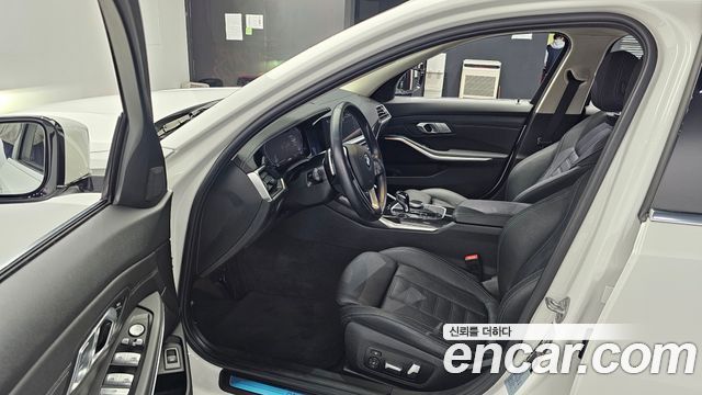 BMW 3-Series 320d Luxury