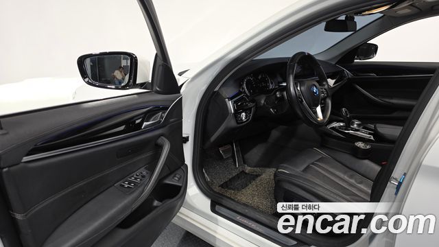 BMW 5-Series 520d Luxury Plus