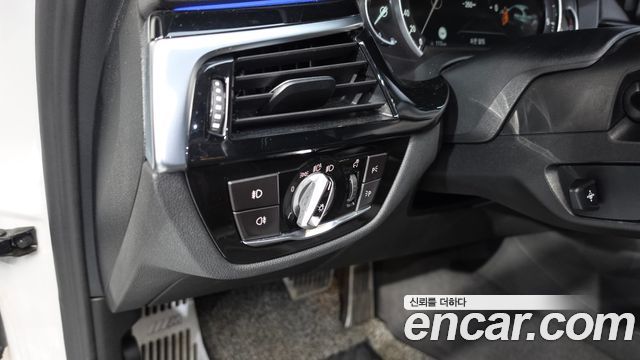 BMW 5-Series 520d Luxury Plus