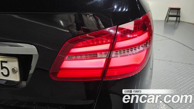 Mercedes-Benz B-Class B200 d