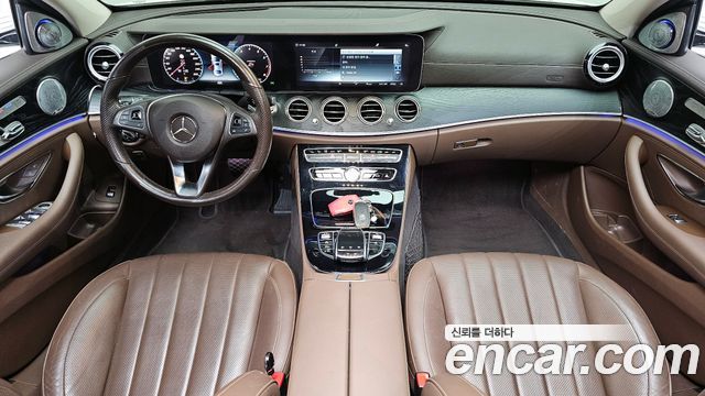 Mercedes-Benz E-Class E300 Exclusive