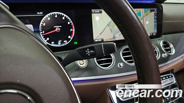 Mercedes-Benz E-Class E300 Exclusive