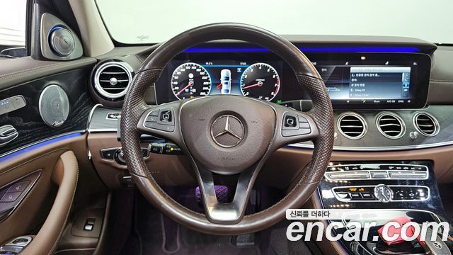 Mercedes-Benz E-Class E300 Exclusive