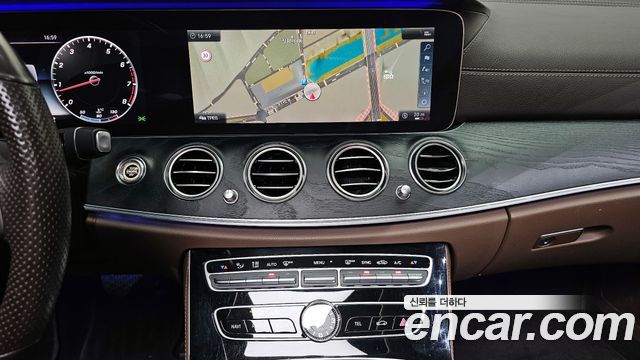 Mercedes-Benz E-Class E300 Exclusive
