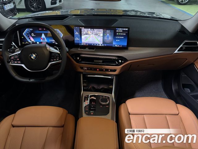 BMW 3-Series 320i