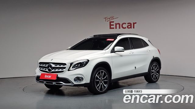 Mercedes-Benz GLA-Class GLA250 4MATIC
