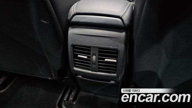 Mercedes-Benz GLA-Class GLA250 4MATIC