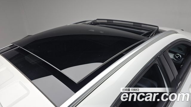Mercedes-Benz GLA-Class GLA250 4MATIC