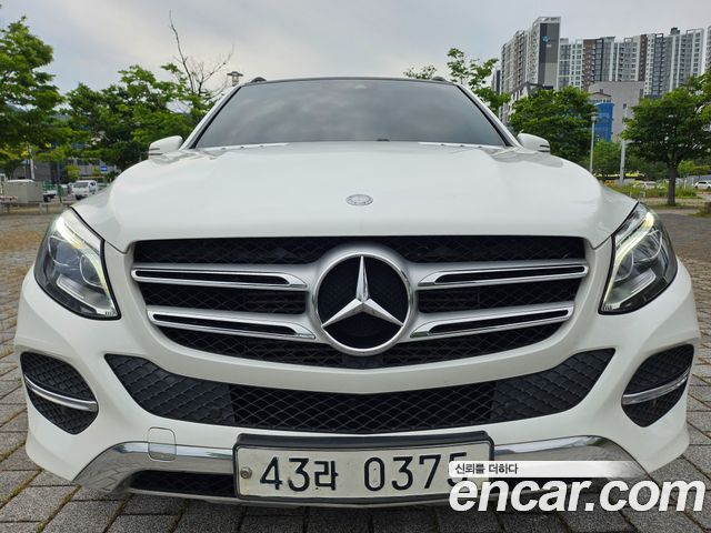 Mercedes-Benz GLE-Class GLE250 d 4MATIC
