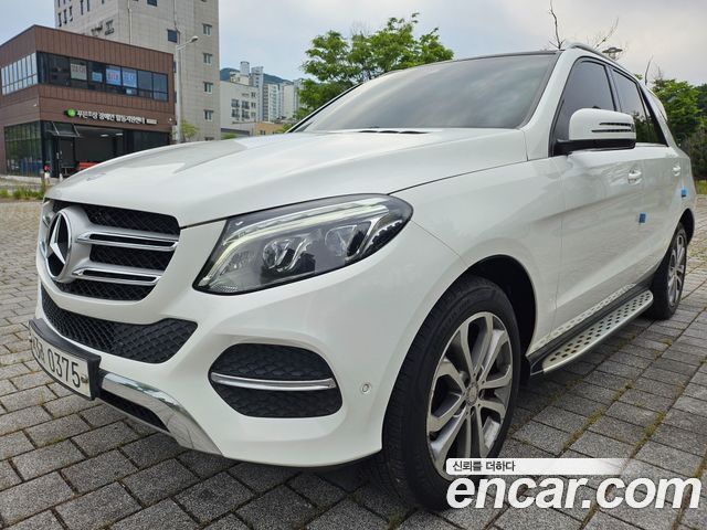 Mercedes-Benz GLE-Class GLE250 d 4MATIC