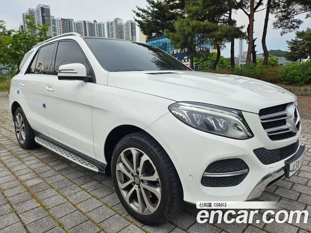 Mercedes-Benz GLE-Class GLE250 d 4MATIC