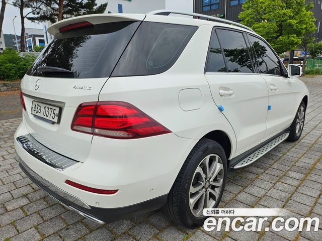 Mercedes-Benz GLE-Class GLE250 d 4MATIC