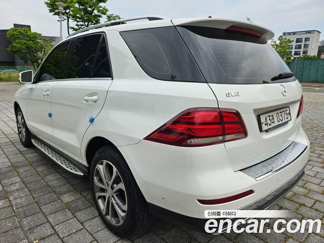 Mercedes-Benz GLE-Class GLE250 d 4MATIC