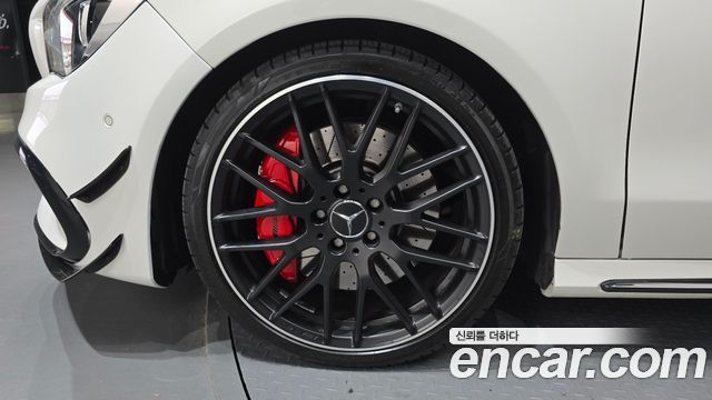 Mercedes-Benz CLA-Class CLA45 AMG 4MATIC