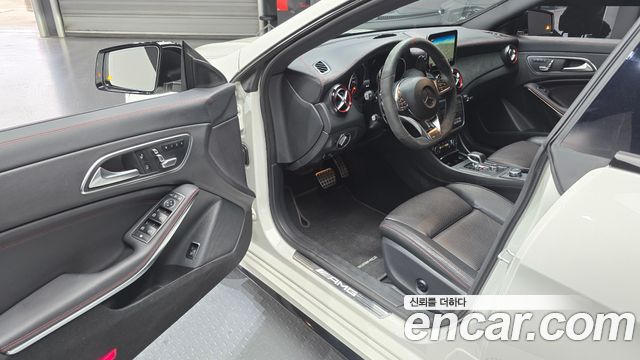Mercedes-Benz CLA-Class CLA45 AMG 4MATIC