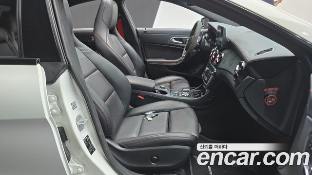 Mercedes-Benz CLA-Class CLA45 AMG 4MATIC