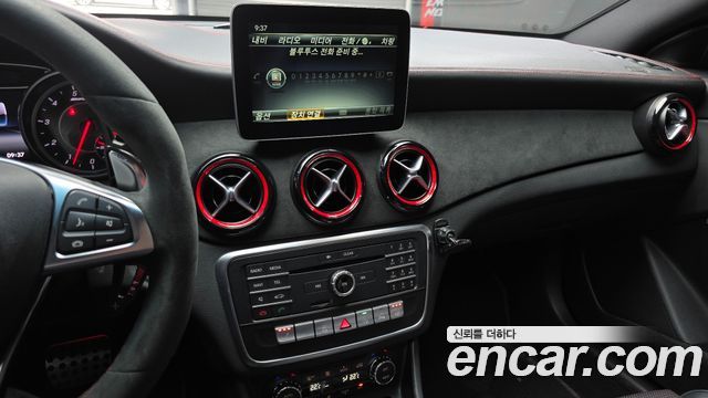 Mercedes-Benz CLA-Class CLA45 AMG 4MATIC