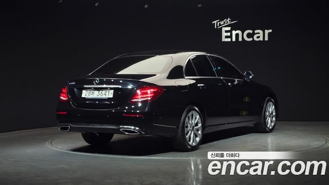 Mercedes-Benz E-Class E300 Exclusive