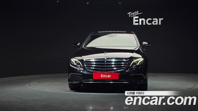 Mercedes-Benz E-Class E300 Exclusive