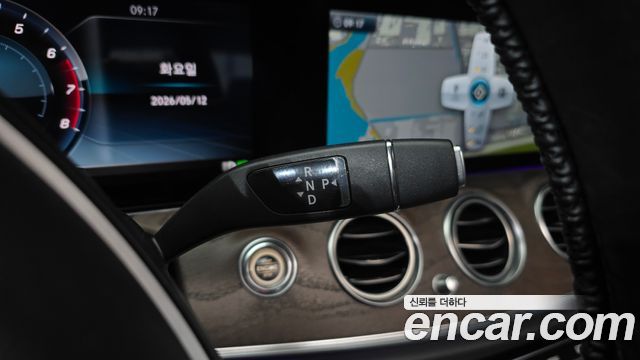 Mercedes-Benz E-Class E300 Exclusive
