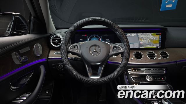 Mercedes-Benz E-Class E300 Exclusive