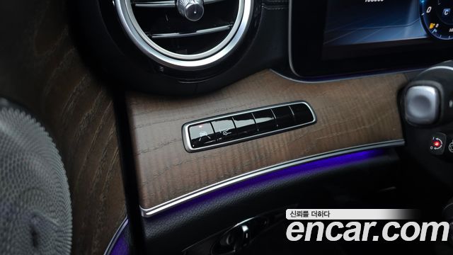 Mercedes-Benz E-Class E300 Exclusive