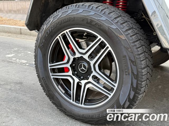 Mercedes-Benz G-Class G500