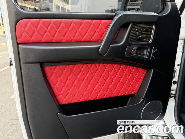 Mercedes-Benz G-Class G500