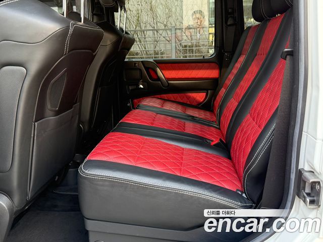Mercedes-Benz G-Class G500
