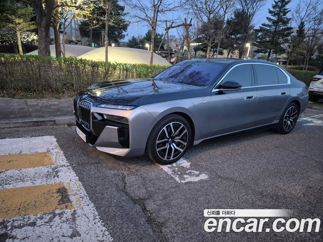 BMW 7-Series 740i xDrive M Sport