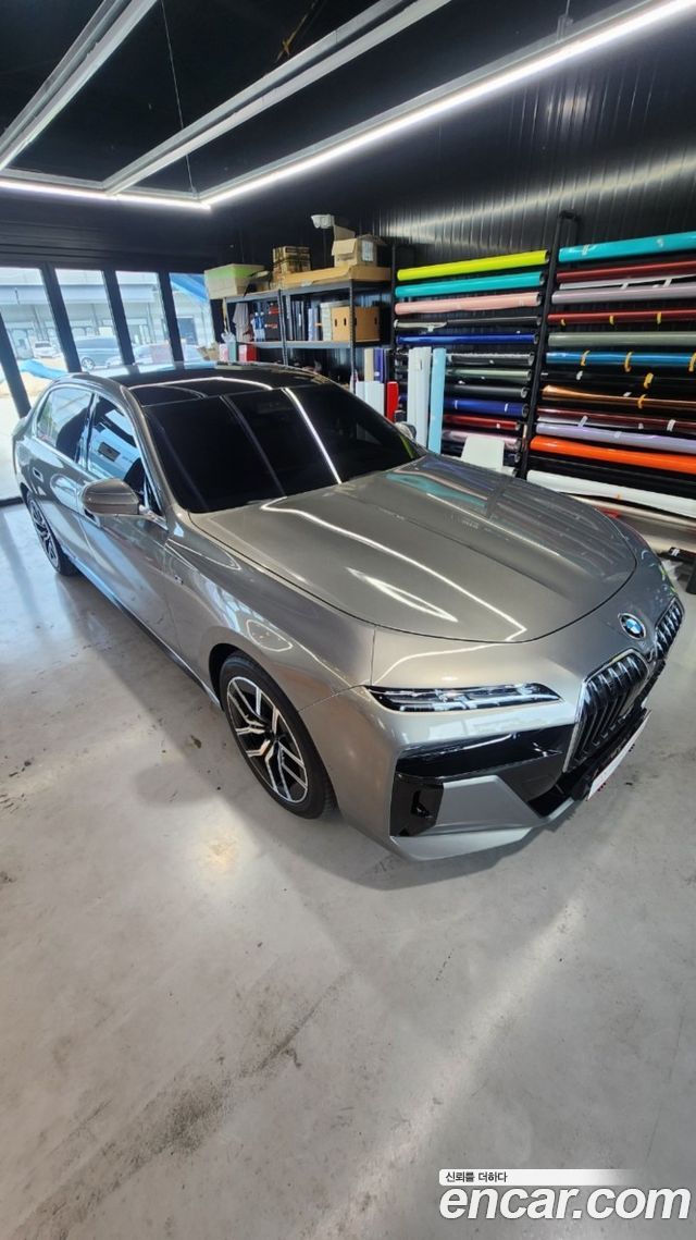 BMW 7-Series 740i xDrive M Sport