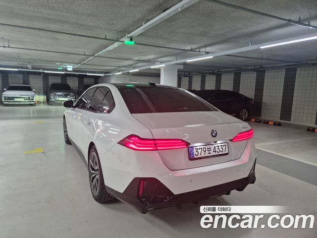 BMW 5-Series 520i M Sport