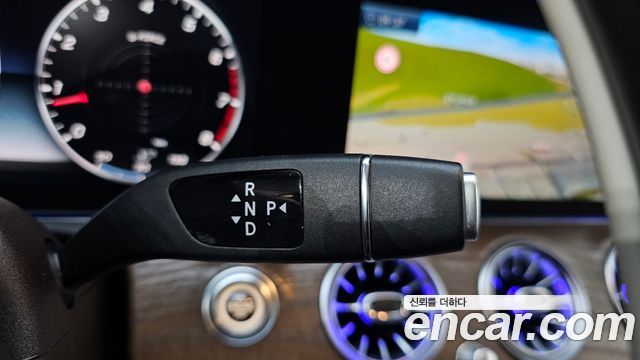 Mercedes-Benz E-Class E300 4MATIC Exclusive
