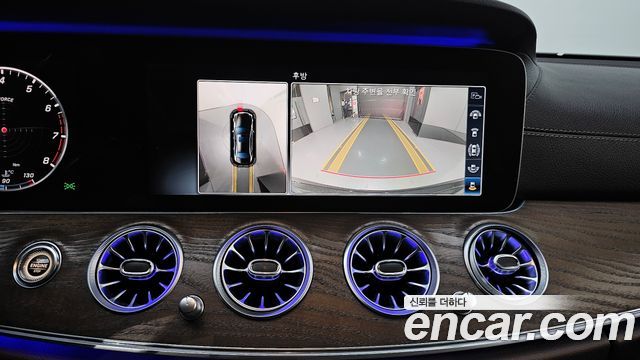 Mercedes-Benz E-Class E300 4MATIC Exclusive
