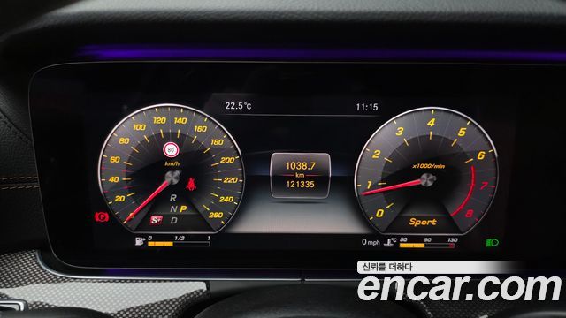 Mercedes-Benz E-Class E300 4MATIC AMG Line