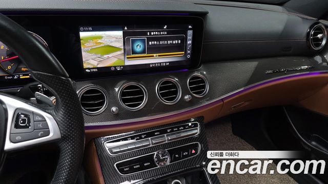 Mercedes-Benz E-Class E300 4MATIC AMG Line