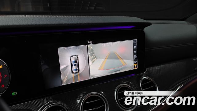 Mercedes-Benz E-Class E300 4MATIC AMG Line