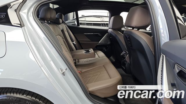 BMW 5-Series 520i Special Edition