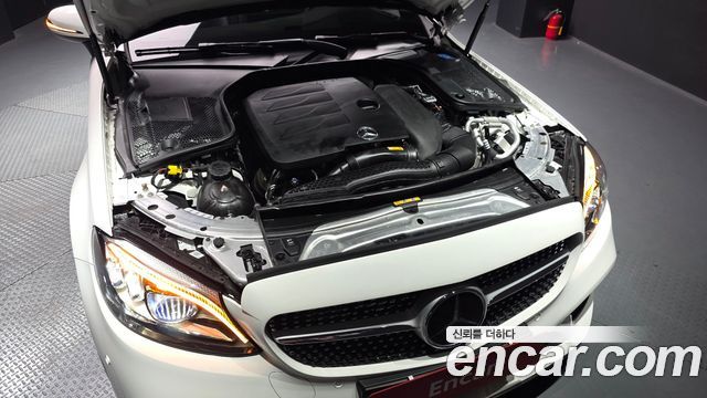 Mercedes-Benz C-Class C200 Cabriolet