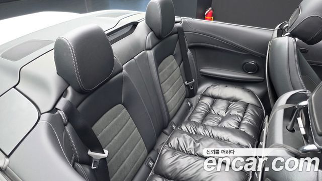 Mercedes-Benz C-Class C200 Cabriolet