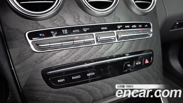 Mercedes-Benz C-Class C200 Cabriolet