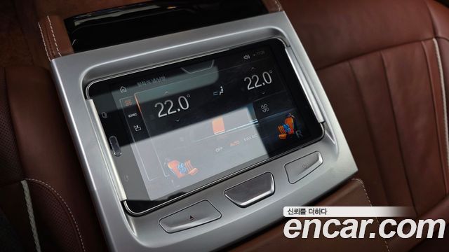 BMW 7-Series 750Li xDrive Vision 100 Edition