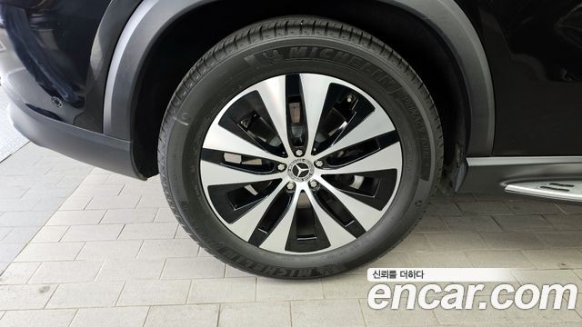 Mercedes-Benz GLE-Class GLE300d 4MATIC
