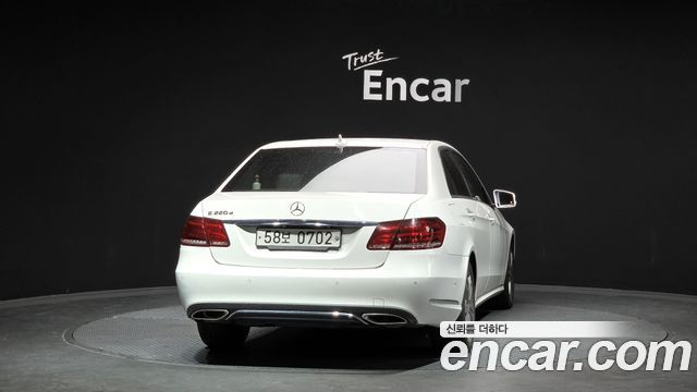 Mercedes-Benz E-Class E220 Bluetec Avantgarde